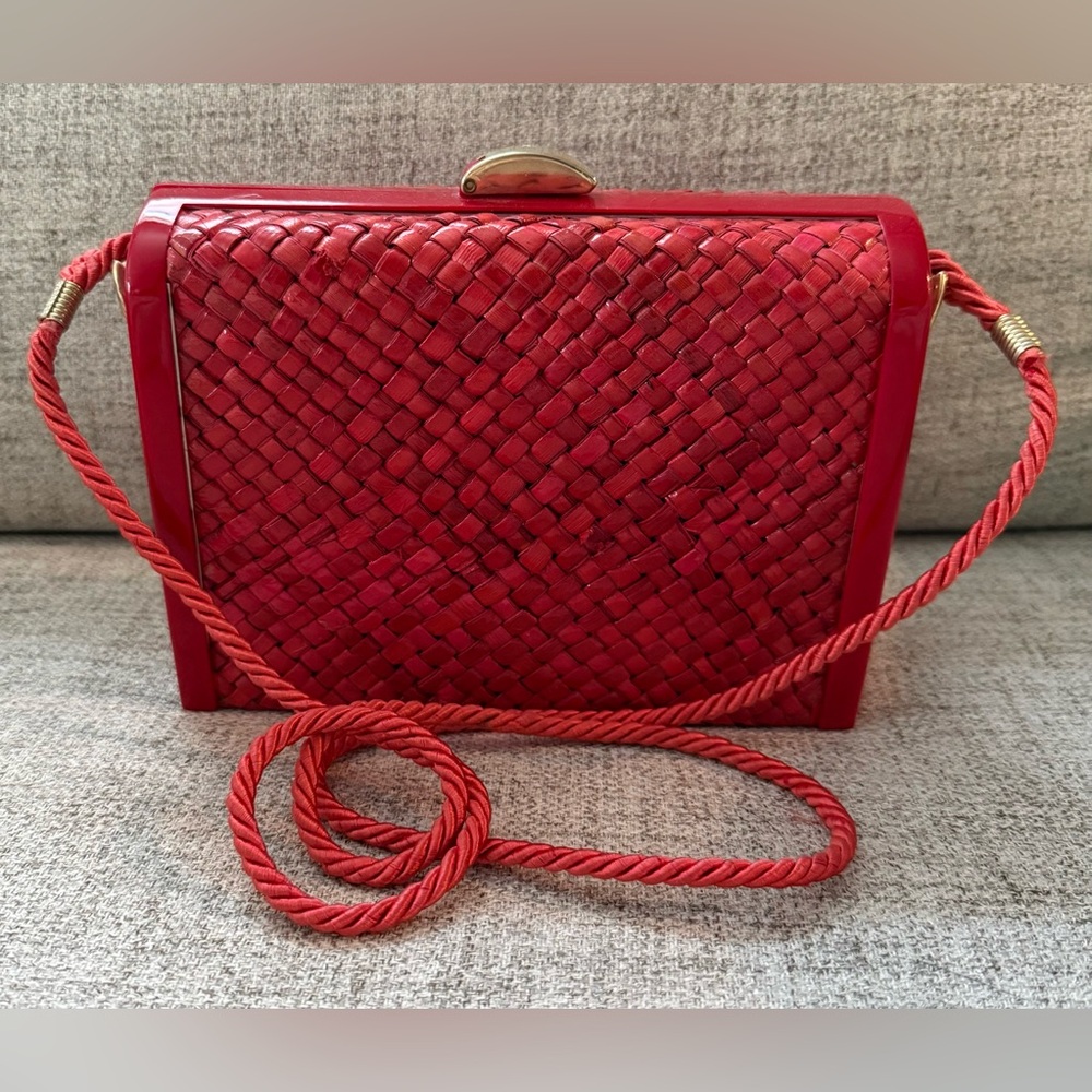 PROJECT- Walborg Made in Italy Red Weaved & Lucite Framed rope strap vintage bag